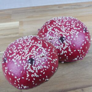 Cocktail Brioche with Beetroot and Nuts